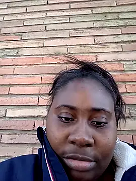 KennyBigWoman online show from November 2025 03:24:02 PM