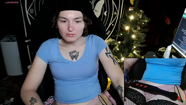 BrandiWRLD 999 online show from December 2024 09:22:01 PM