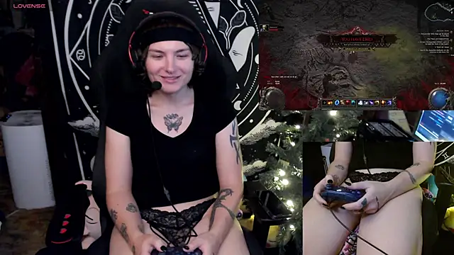 BrandiWRLD 999 online show from December 2024 01:22:01 AM