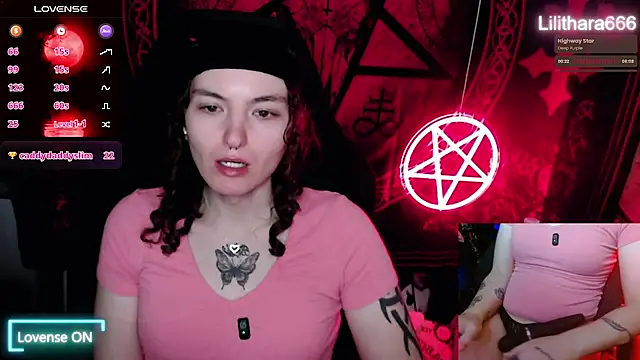 BrandiWRLD 999 online show from October 2025 05:58:02 PM