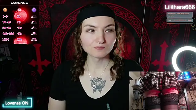 BrandiWRLD 999 online show from November 2025 08:20:01 PM