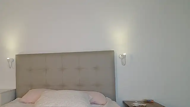 caaatalinalina online show from December 2024 02:08:02 PM