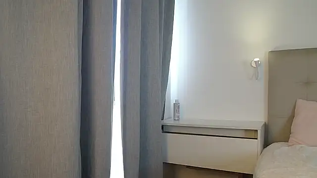 caaatalinalina online show from December 2024 07:50:02 PM