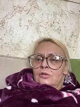 Snapshot of Gardener_of_Illusions chatting on February 2025 02:37:01 PM Gardener of Illusions online show from February 2025 02:37:01 PM