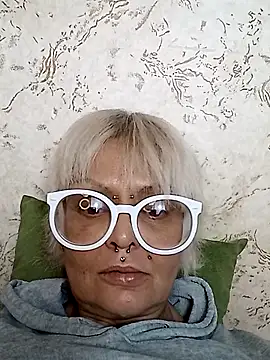 Snapshot of Gardener_of_Illusions chatting on October 2025 10:06:01 AM Gardener of Illusions online show from October 2025 10:06:01 AM