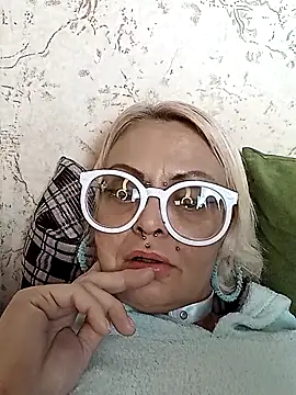 Snapshot of Gardener_of_Illusions chatting on December 2025 01:28:02 PM Gardener of Illusions online show from December 2025 01:28:02 PM