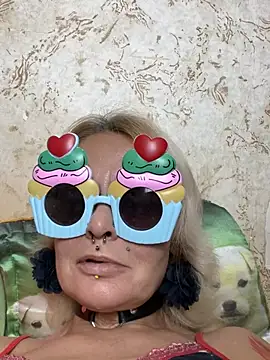 Snapshot of Gardener_of_Illusions chatting on June 2026 02:46:02 AM Gardener of Illusions online show from June 2026 02:46:02 AM