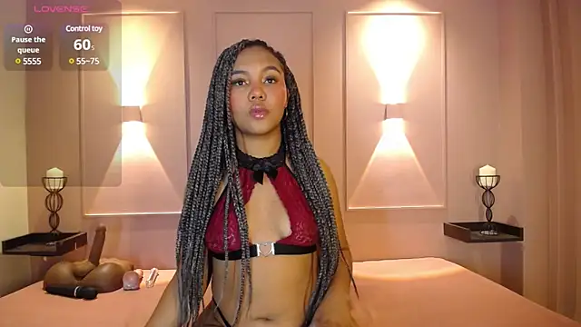 HAYLANISMITH online show from February 2025 12:11:02 PM