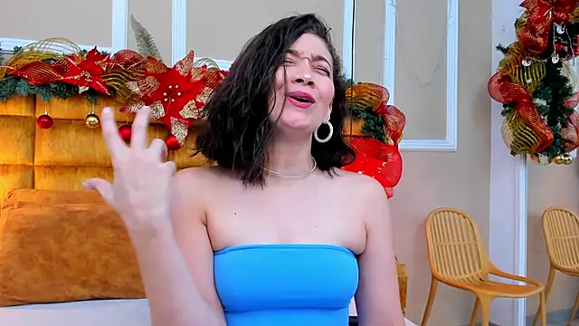 Snapshot of adarussell chatting on January 2025 01:10:02 PM adarussell online show from January 2025 01:10:02 PM