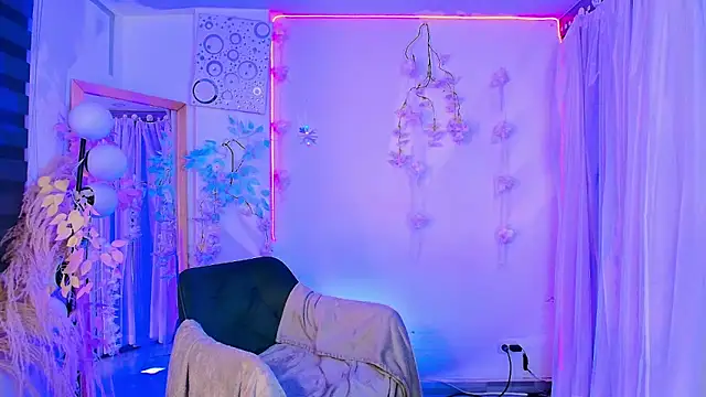 Snapshot of Ladydream1 chatting on June 2026 10:07:01 AM Ladydream1 online show from June 2026 10:07:01 AM