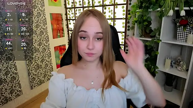 LianaBright online show from March 2025 05:22:02 AM