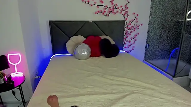 KristiVegass online show from October 2025 01:14:01 PM