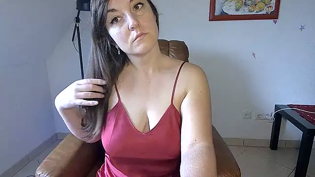 Snapshot of stunning_Rosi chatting on December 2024 10:06:02 AM stunning Rosi online show from December 2024 10:06:02 AM