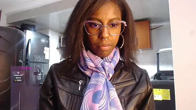 Snapshot of CoccoBele69 chatting on January 2025 01:47:01 AM CoccoBele69 online show from January 2025 01:47:01 AM