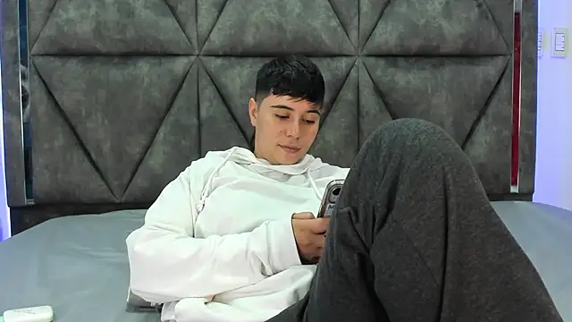 AbbySmiitth  online show from March 2026 11:34:01 PM