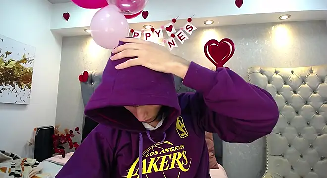 MrWilliseo online show from February 2025 08:11:02 PM