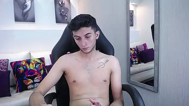 MrWilliseo online show from March 2025 10:49:02 PM