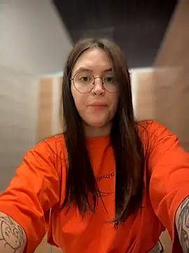 Snapshot of meow_girl chatting on June 2026 11:31:01 AM meow girl online show from June 2026 11:31:01 AM