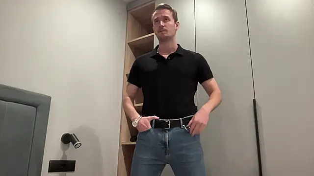 cute mark online show from October 2025 04:13:02 PM