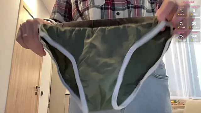 cute mark online show from December 2025 07:06:02 AM