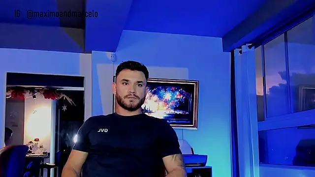 Snapshot of Maximo_Marcelo chatting on January 2025 11:16:02 PM Maximo Marcelo online show from January 2025 11:16:02 PM