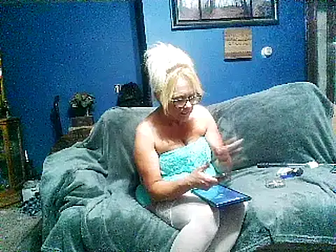 letsgetdirty1981 online show from December 2024 01:40:01 PM