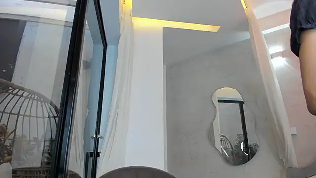 Venusflame   online show from November 2025 11:32:02 AM