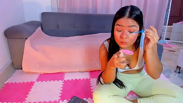 HayamiKioto online show from November 2025 01:44:02 PM