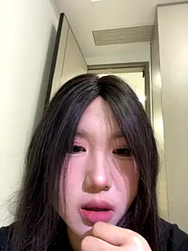 xyebobs online show from November 2025 02:32:02 PM