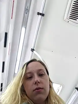 Snapshot of Public_Katrisha chatting on December 2025 02:11:01 PM Public Katrisha online show from December 2025 02:11:01 PM