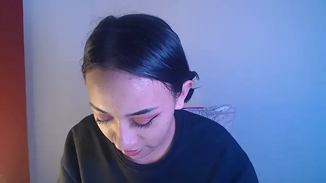 Little aphrodite online show from September 2025 02:00:02 AM