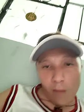 Snapshot of tripexnte chatting on April 2026 05:58:01 PM tripexnte online show from April 2026 05:58:01 PM