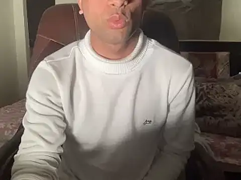 Snapshot of yourhero3466 chatting on January 2025 06:31:01 PM yourhero3466 online show from January 2025 06:31:01 PM