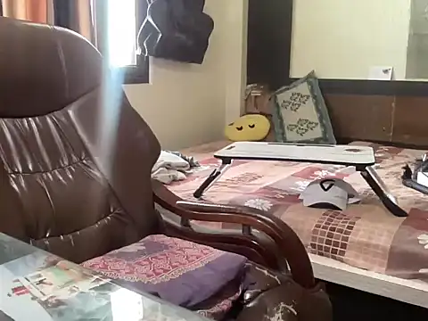 Snapshot of yourhero3466 chatting on March 2026 09:43:02 AM yourhero3466 online show from March 2026 09:43:02 AM