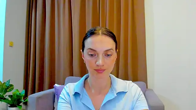 LovelyeeMia online show from October 2025 12:08:02 PM