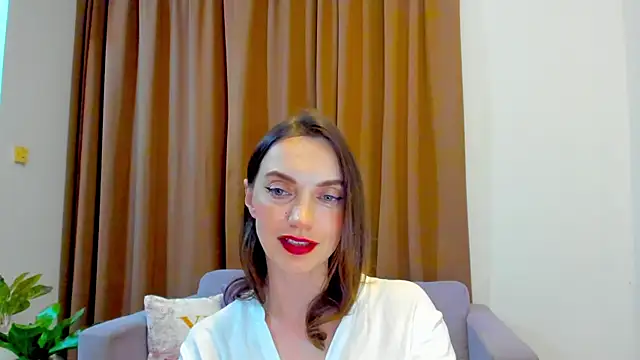 LovelyeeMia online show from October 2025 02:40:02 PM