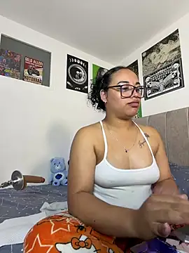 Snapshot of angela_angels_ chatting on July 2026 01:55:02 AM angela angels online show from July 2026 01:55:02 AM