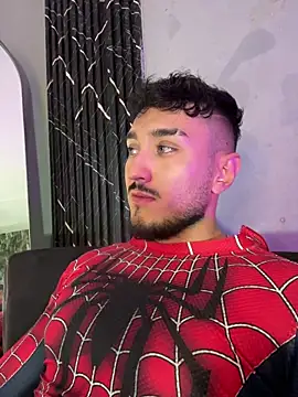 Snapshot of Zionmattis chatting on April 2026 11:46:02 PM Zionmattis online show from April 2026 11:46:02 PM