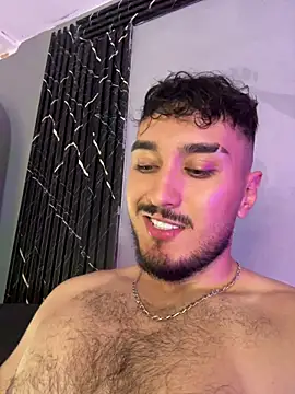 Snapshot of Zionmattis chatting on April 2026 10:18:01 PM Zionmattis online show from April 2026 10:18:01 PM