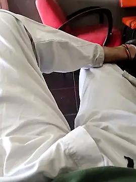 Juliano69xv online show from September 2025 05:56:02 PM