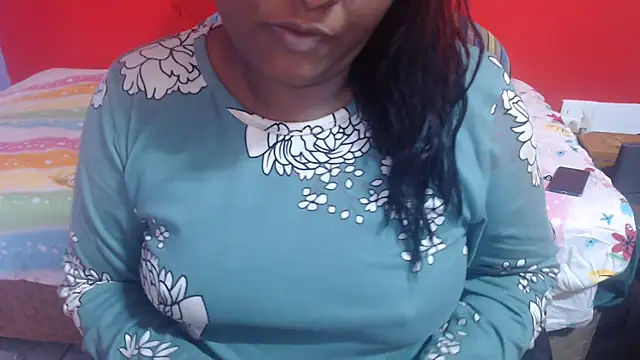 Snapshot of INDIANSIN2 chatting on July 2026 06:17:01 AM INDIANSIN2 online show from July 2026 06:17:01 AM