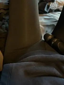 Snapshot of Ana-05 chatting on March 2026 04:13:01 PM Ana-05 online show from March 2026 04:13:01 PM