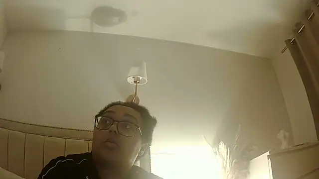 vanilla chocolate23 online show from November 2025 05:13:01 PM