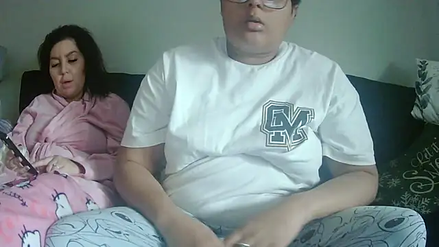 vanilla chocolate23 online show from November 2025 11:10:02 AM