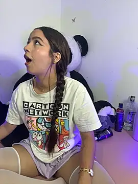 IamSteph13 online show from October 2025 04:02:01 AM