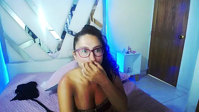 marilynetthan online show from January 2025 04:23:02 PM