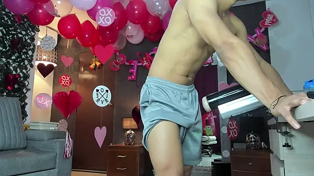 Snapshot of _EUFRATES_ chatting on February 2025 02:43:01 PM EUFRATES online show from February 2025 02:43:01 PM