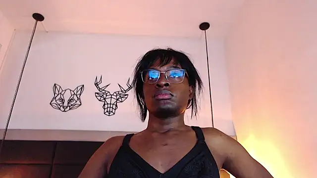 candy lovee69 online show from March 2025 03:32:02 AM