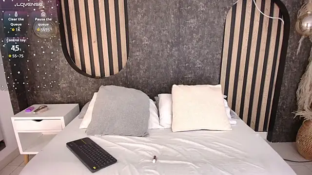 miss10 antonella online show from October 2025 12:22:02 PM