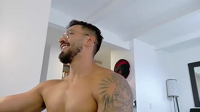 Snapshot of tony_muscle chatting on February 2026 08:05:01 PM tony muscle online show from February 2026 08:05:01 PM